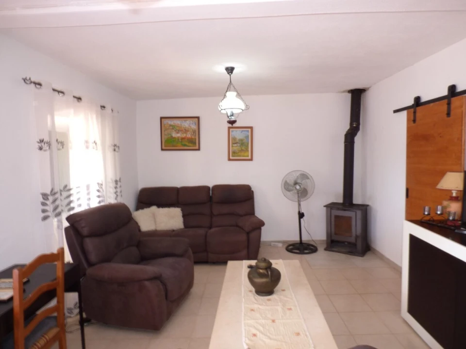 Moradia T2 para Venda em São Bartolomeu de Messines Foto 3