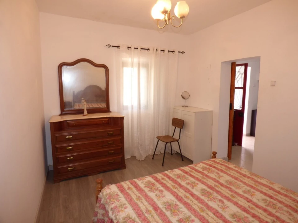 Moradia T2 para Venda em São Bartolomeu de Messines Foto 13