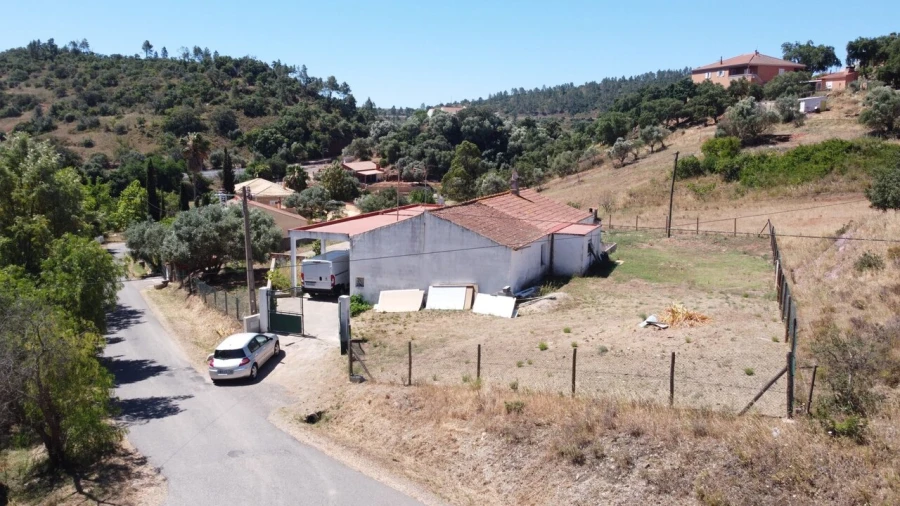 Moradia T2 para Venda em São Bartolomeu de Messines Foto 19
