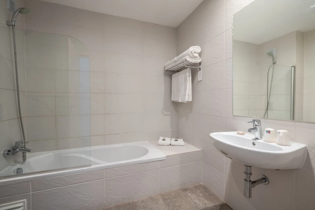 Apartamento T3 para Venda em Mexilhoeira Grande Foto 38