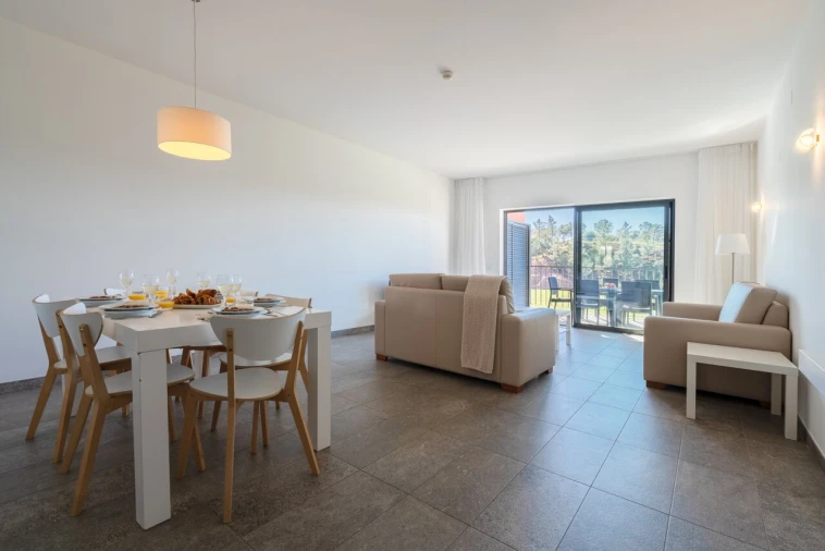 Apartamento T3 para Venda em Mexilhoeira Grande Foto 2