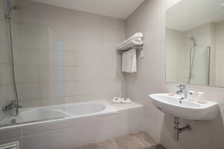 Apartamento T3 para Venda em Mexilhoeira Grande Foto 38