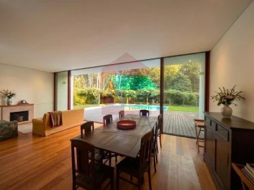 Moradia T5 para Venda em Soutelo
