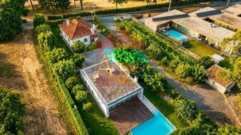Moradia T5 para Venda em Soutelo