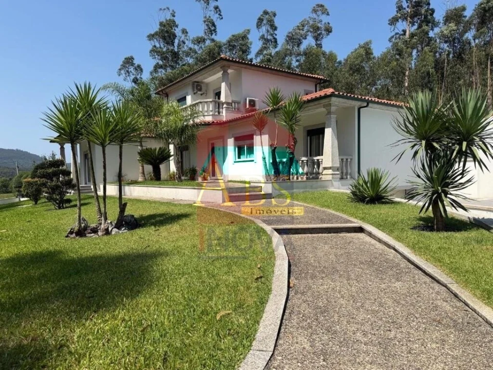 Moradia T3 para Venda em Marrancos e Arcozelo Foto 1