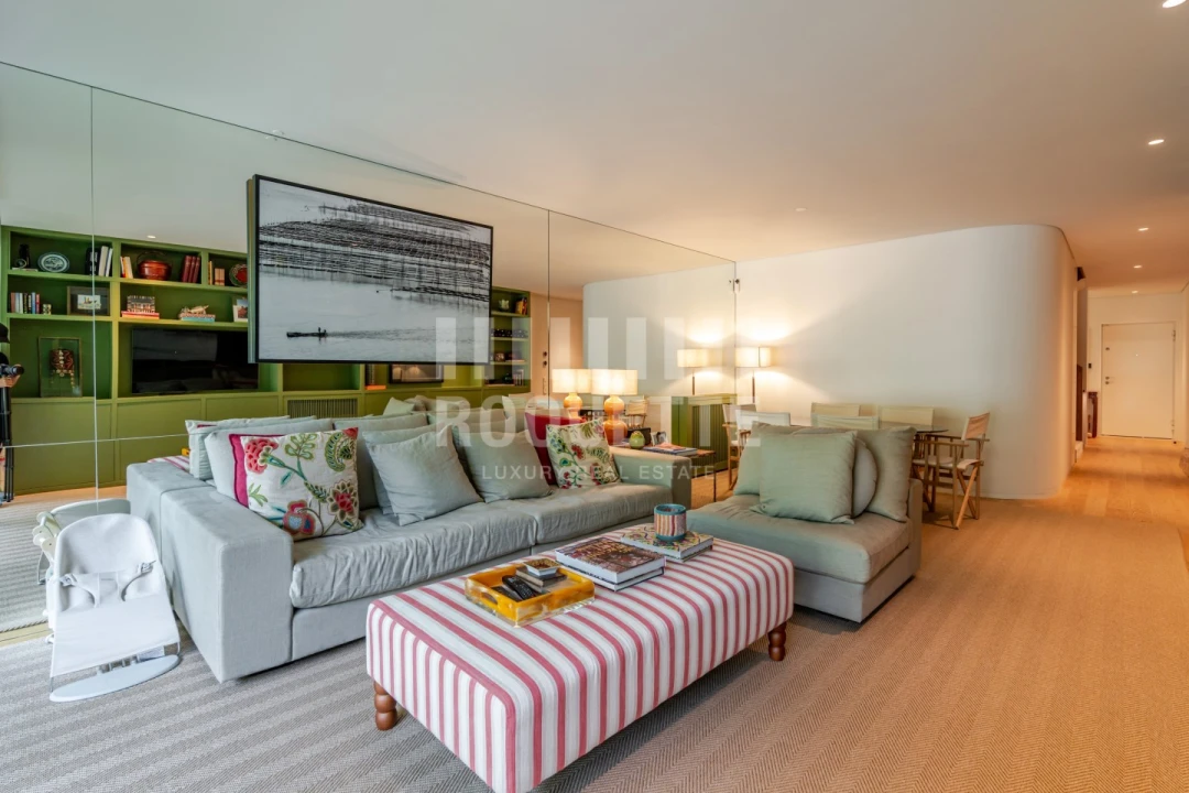Apartamento T2 para Venda em Aldoar, Foz do Douro e Nevogilde Foto 1