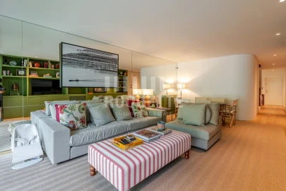 Apartamento T2 para Venda em Aldoar, Foz do Douro e Nevogilde