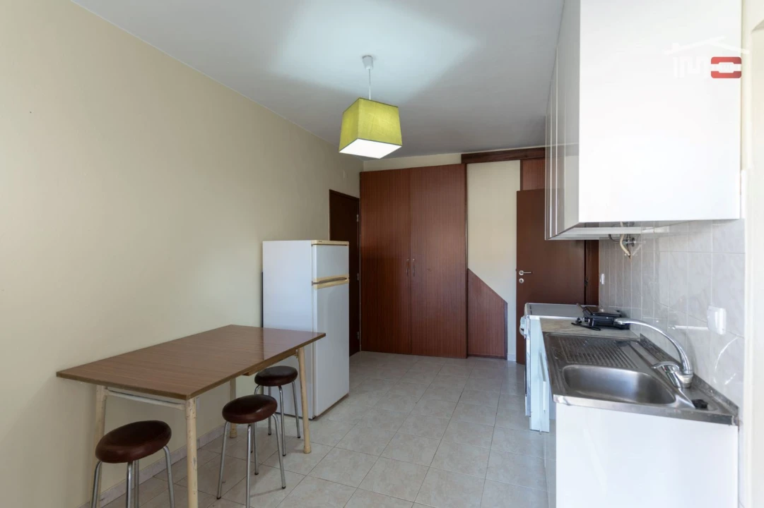 Moradia T3 para Arrendamento em São Mamede Foto 12