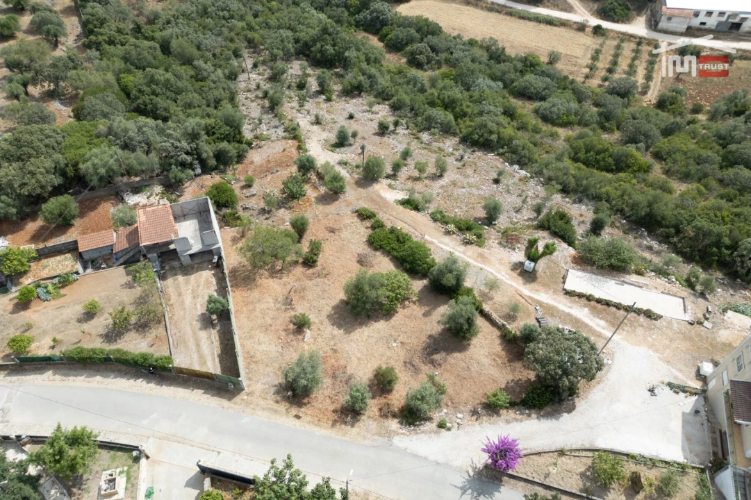 Terreno para Venda em Nossa Senhora das Misericordias Foto 9