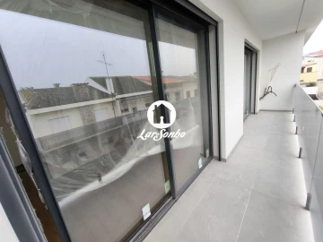 Apartamento T4 para Venda em Arcozelo