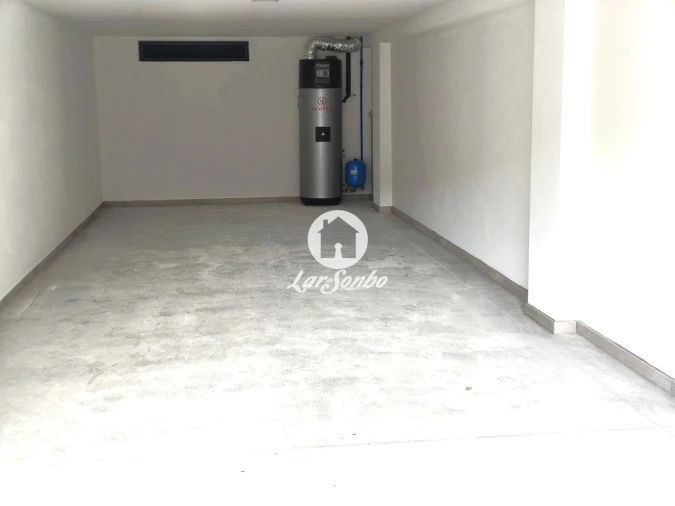 Apartamento T4 para Venda em Arcozelo Foto 19