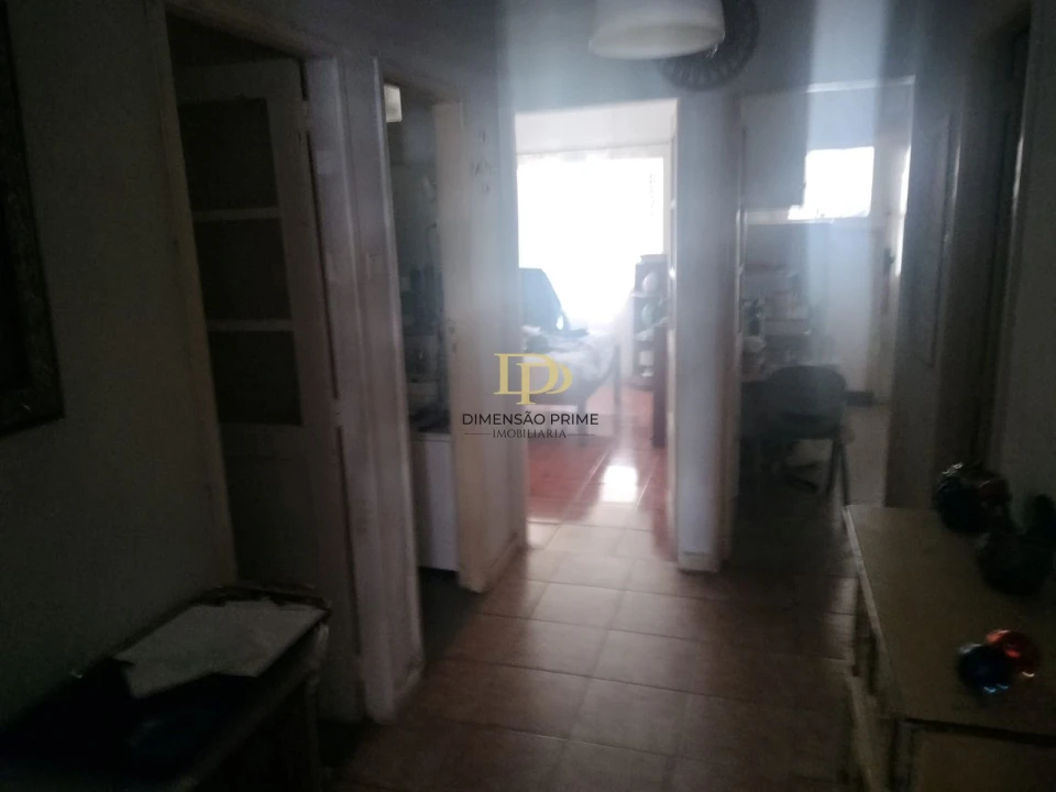 Apartamento T1 para Venda em Oliveira do Douro Foto 2