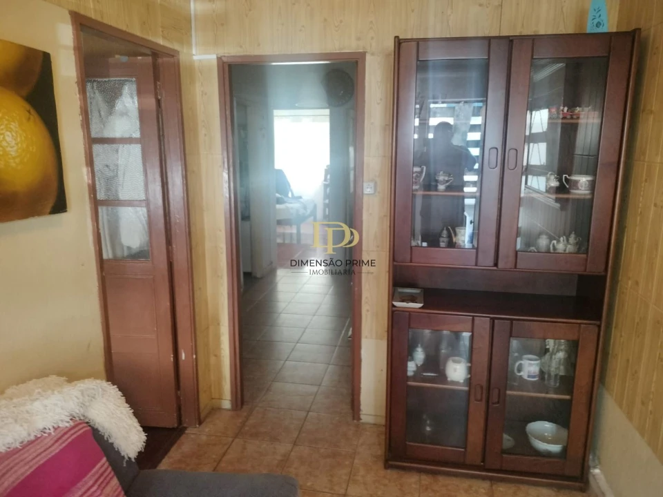 Apartamento T1 para Venda em Oliveira do Douro Foto 9