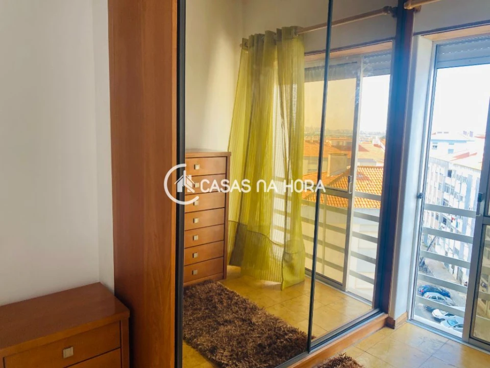 Apartamento T2 para Arrendamento em Seixal, Arrentela e Aldeia de Paio Pires Foto 8