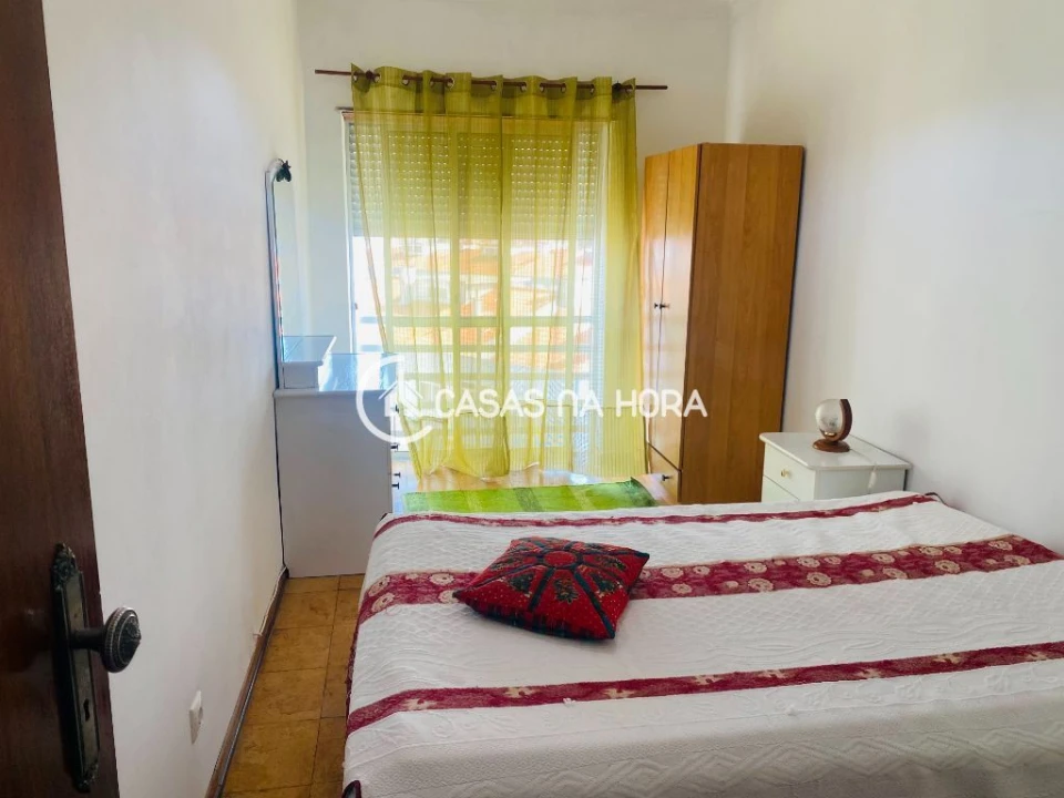 Apartamento T2 para Arrendamento em Seixal, Arrentela e Aldeia de Paio Pires Foto 12