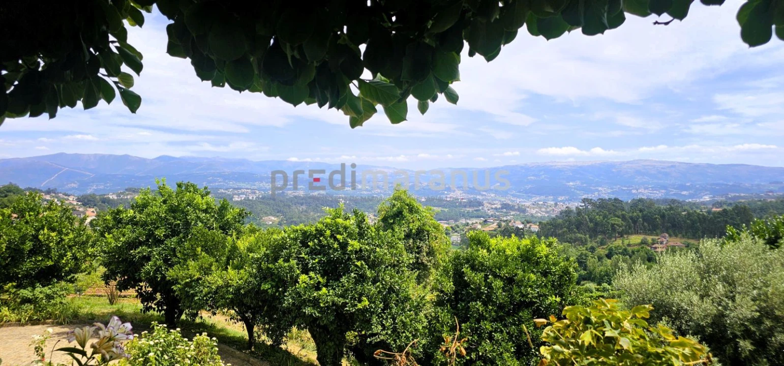 Moradia T7 para Venda em Telões Foto 18