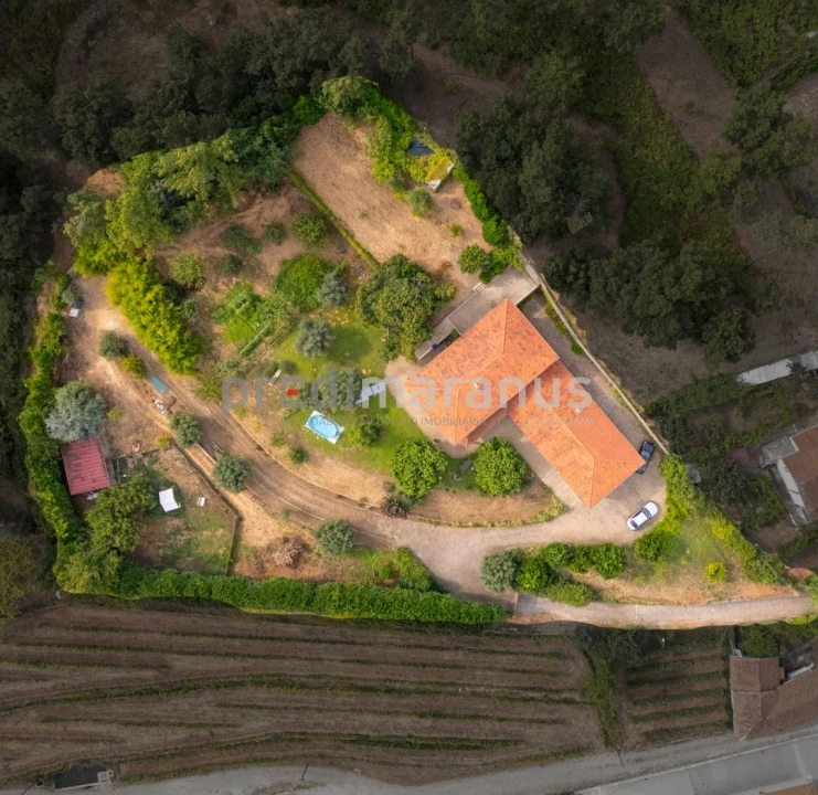 Moradia T7 para Venda em Telões Foto 28