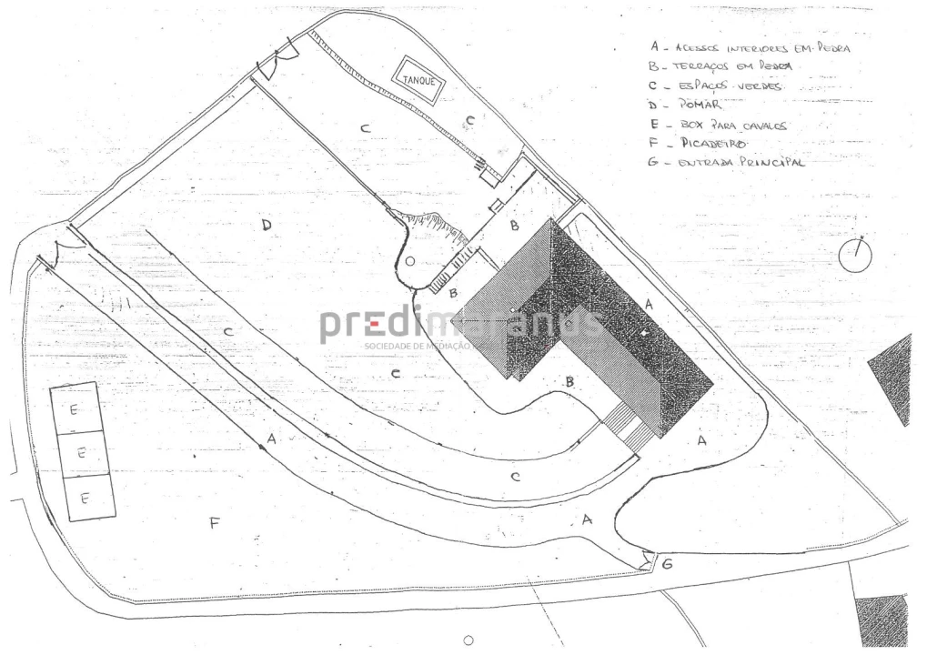 Moradia T7 para Venda em Telões Foto 29