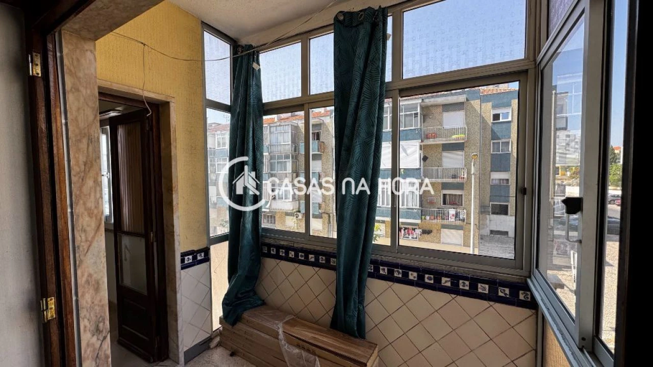 Apartamento T3 para Venda em Laranjeiro e Feijó Foto 7