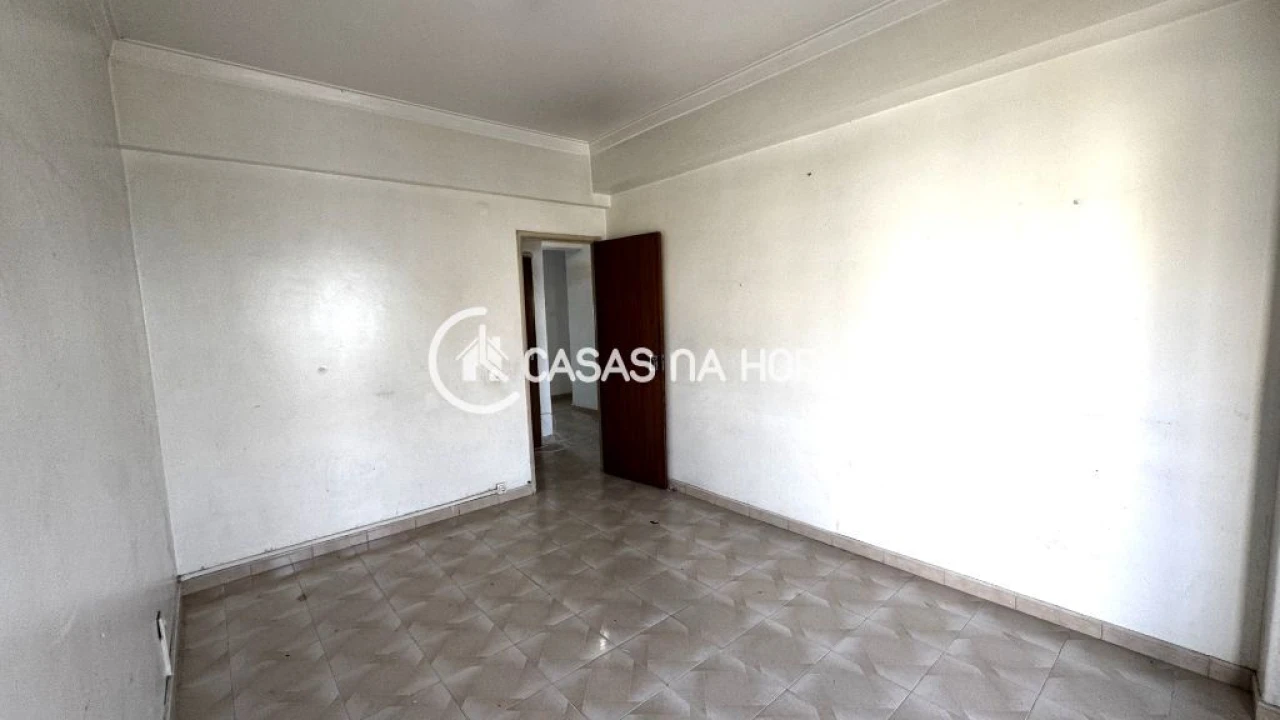 Apartamento T3 para Venda em Laranjeiro e Feijó Foto 15