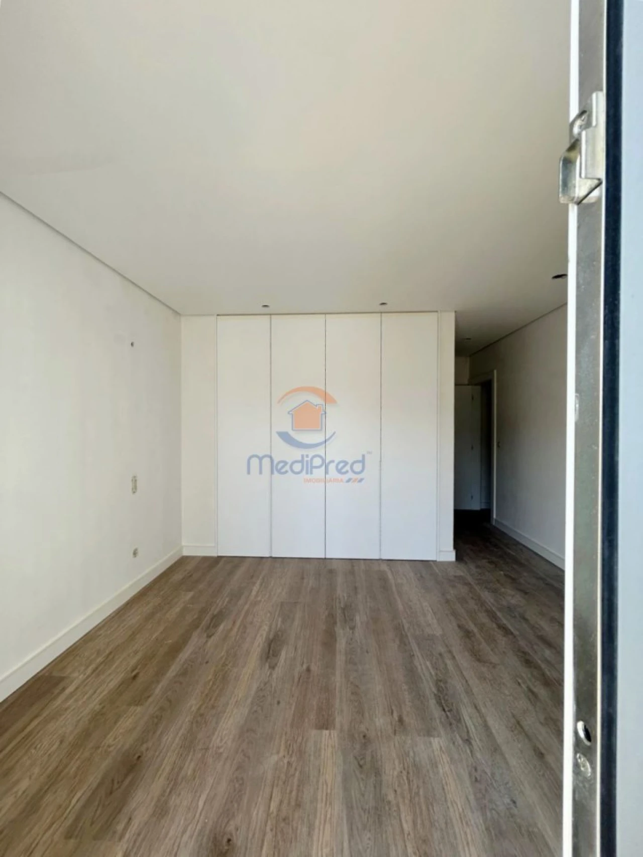 Apartamento T2 para Venda em Ramada e Caneças Foto 7