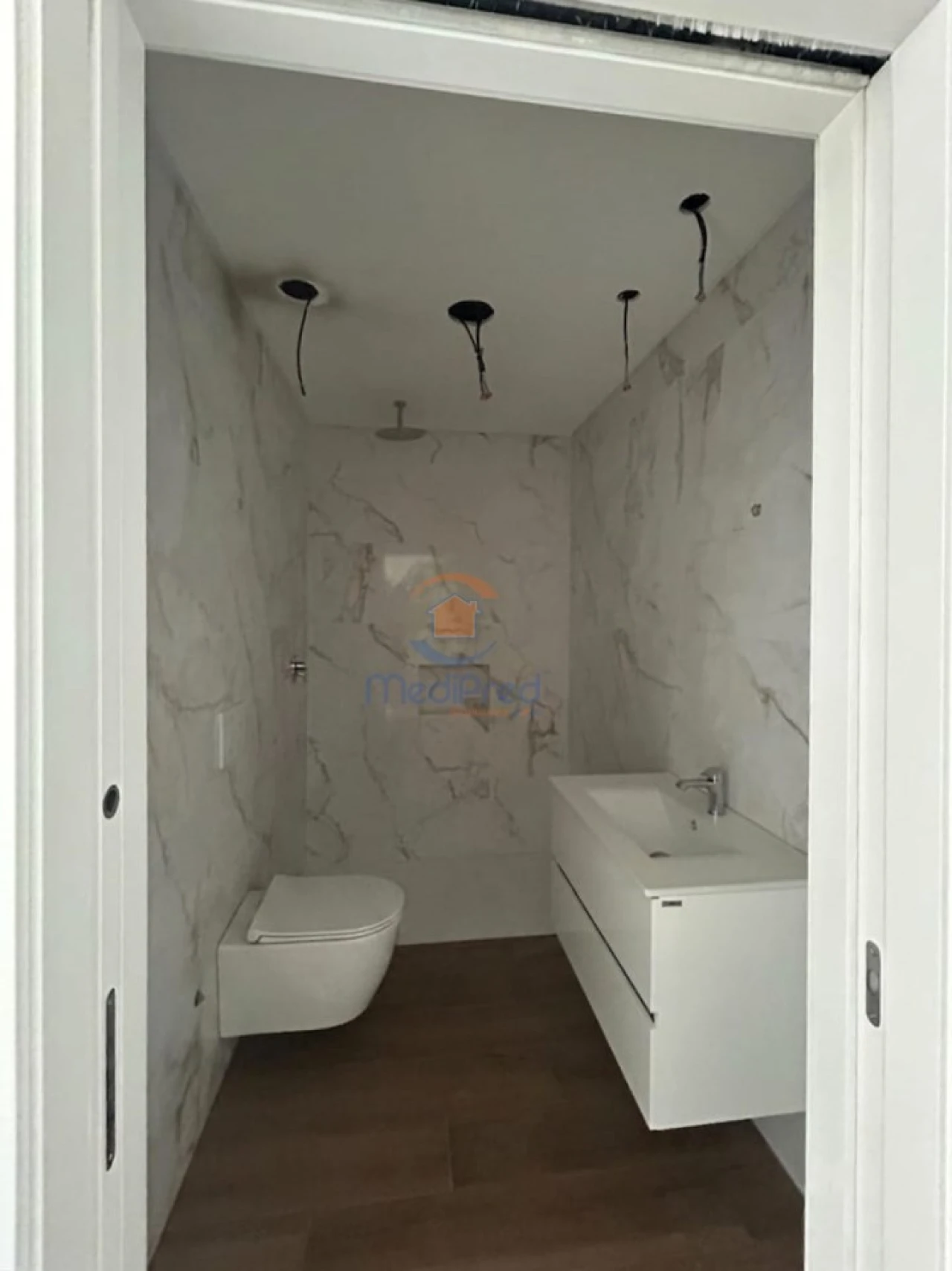 Apartamento T2 para Venda em Ramada e Caneças Foto 8
