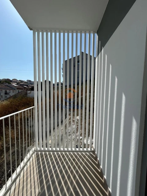 Apartamento T2 para Venda em Ramada e Caneças
