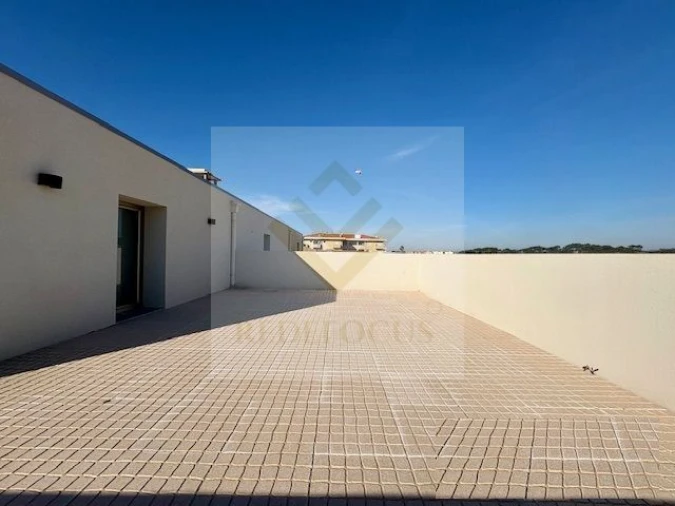 Moradia T4 para Venda em Esmoriz Foto 48