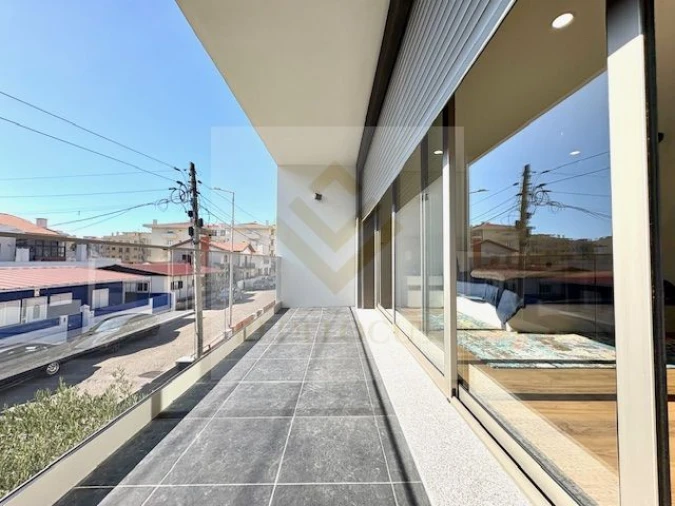 Moradia T4 para Venda em Esmoriz Foto 41