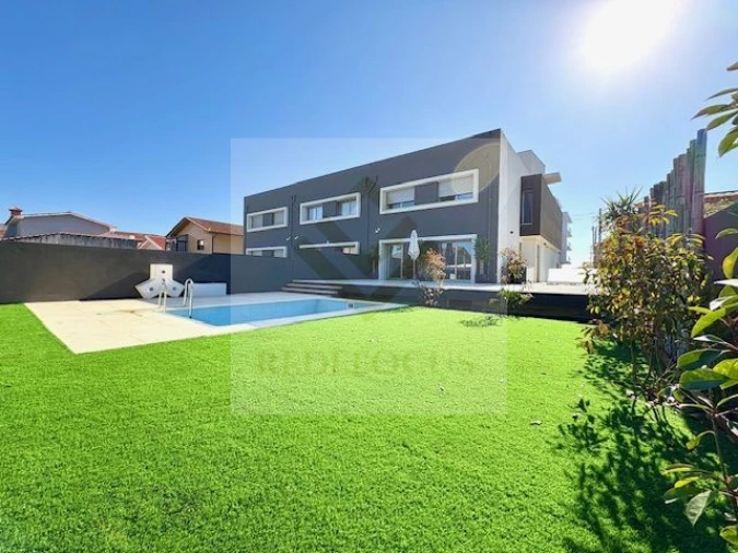 Moradia T4 para Venda em Esmoriz Foto 49