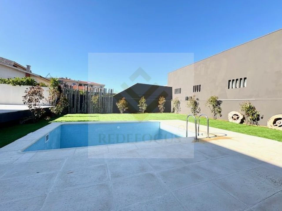 Moradia T4 para Venda em Esmoriz Foto 55