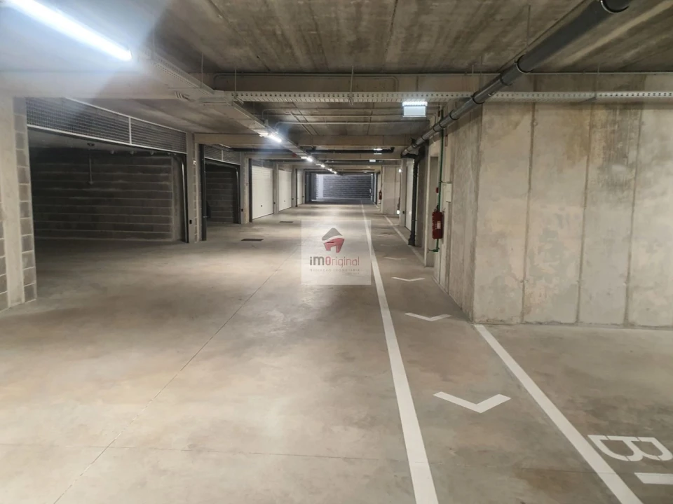 Garagem para Venda em Canidelo Foto 1