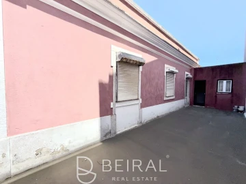 Loja para Venda em Malveira e São Miguel de Alcainça