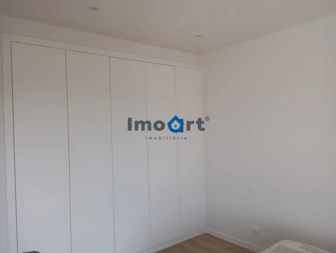 Apartamento T2 para Venda em Gião Foto 23
