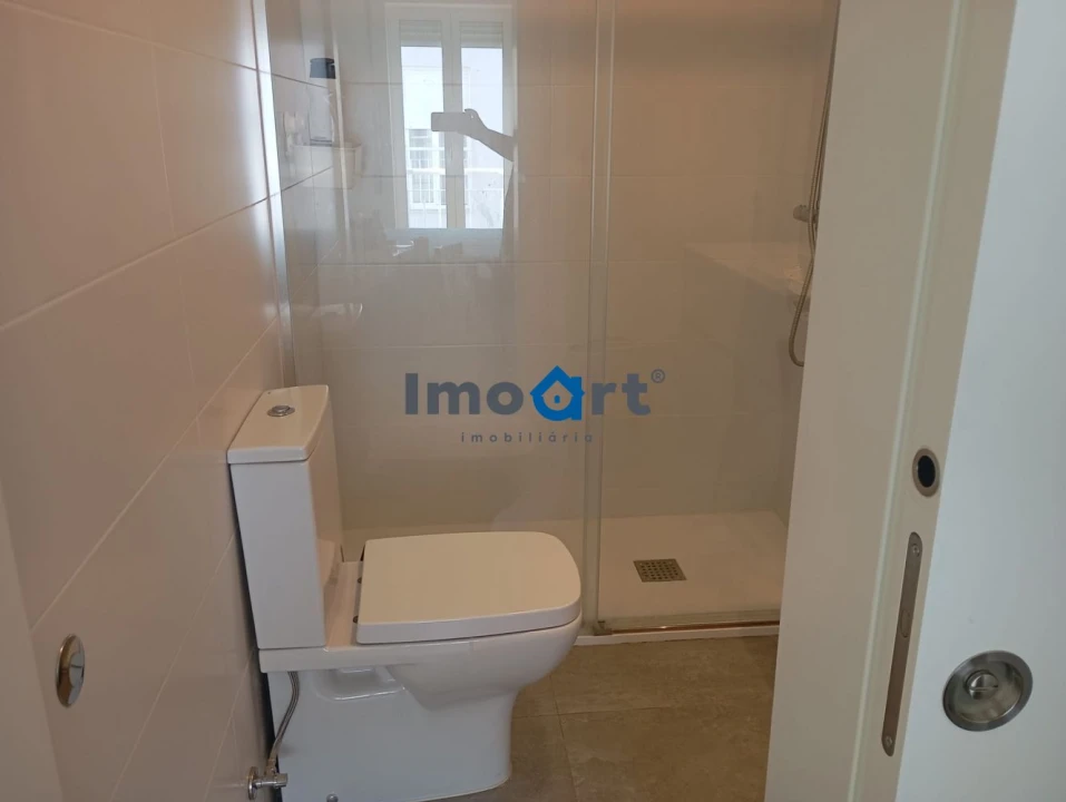Apartamento T2 para Venda em Gião Foto 15