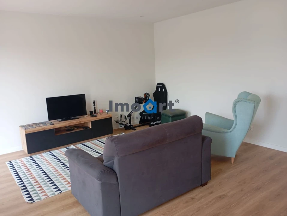 Apartamento T2 para Venda em Gião Foto 7