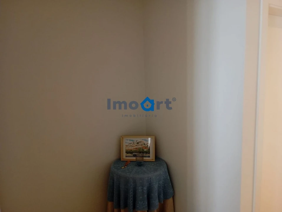 Apartamento T2 para Venda em Gião Foto 25