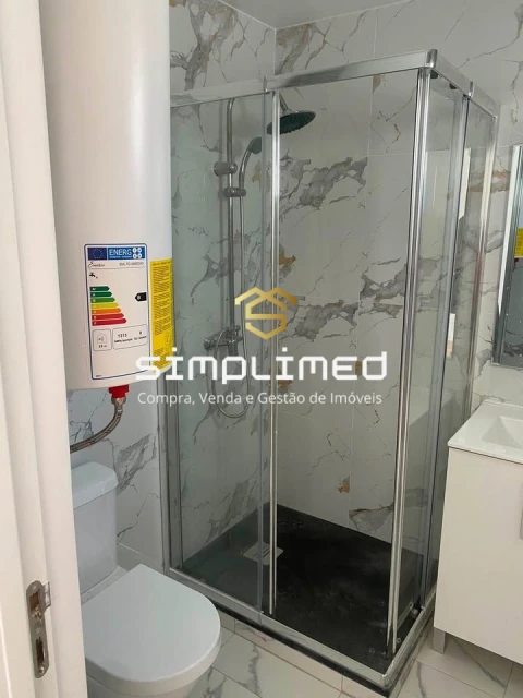 Apartamento T2 para Arrendamento em Barreiro e Lavradio