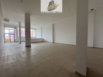 Loja para Venda em Torres Novas (Santa Maria, Salvador e Santiago)