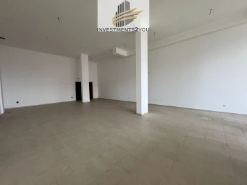 Loja para Venda em Torres Novas (Santa Maria, Salvador e Santiago)