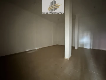 Loja para Venda em Torres Novas (Santa Maria, Salvador e Santiago)
