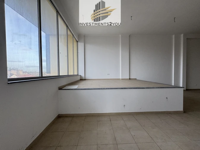 Loja para Venda em Torres Novas (Santa Maria, Salvador e Santiago) Foto 5