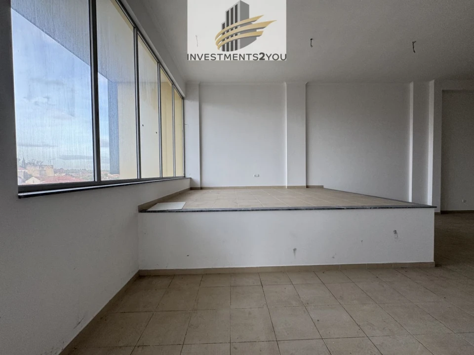Loja para Venda em Torres Novas (Santa Maria, Salvador e Santiago) Foto 5