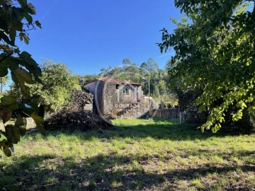 Moradia T3 para Venda em Romarigães
