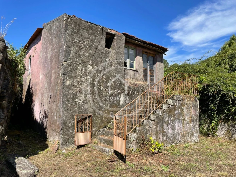 Moradia T3 para Venda em Romarigães Foto 1