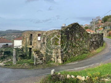 Moradia T2 para Venda em Insalde e Porreiras
