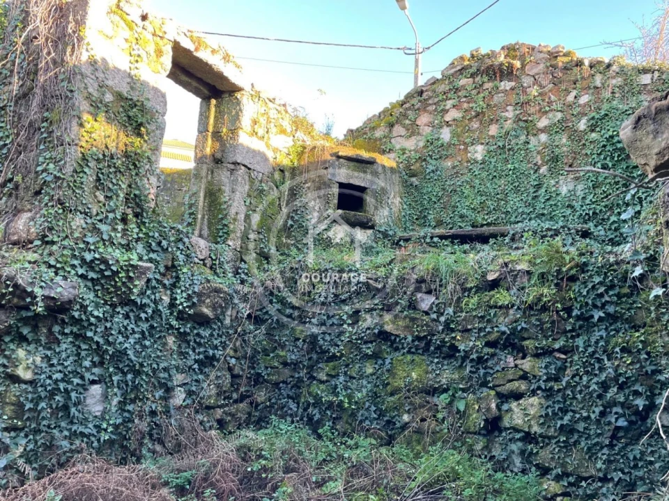 Moradia T2 para Venda em Insalde e Porreiras Foto 25