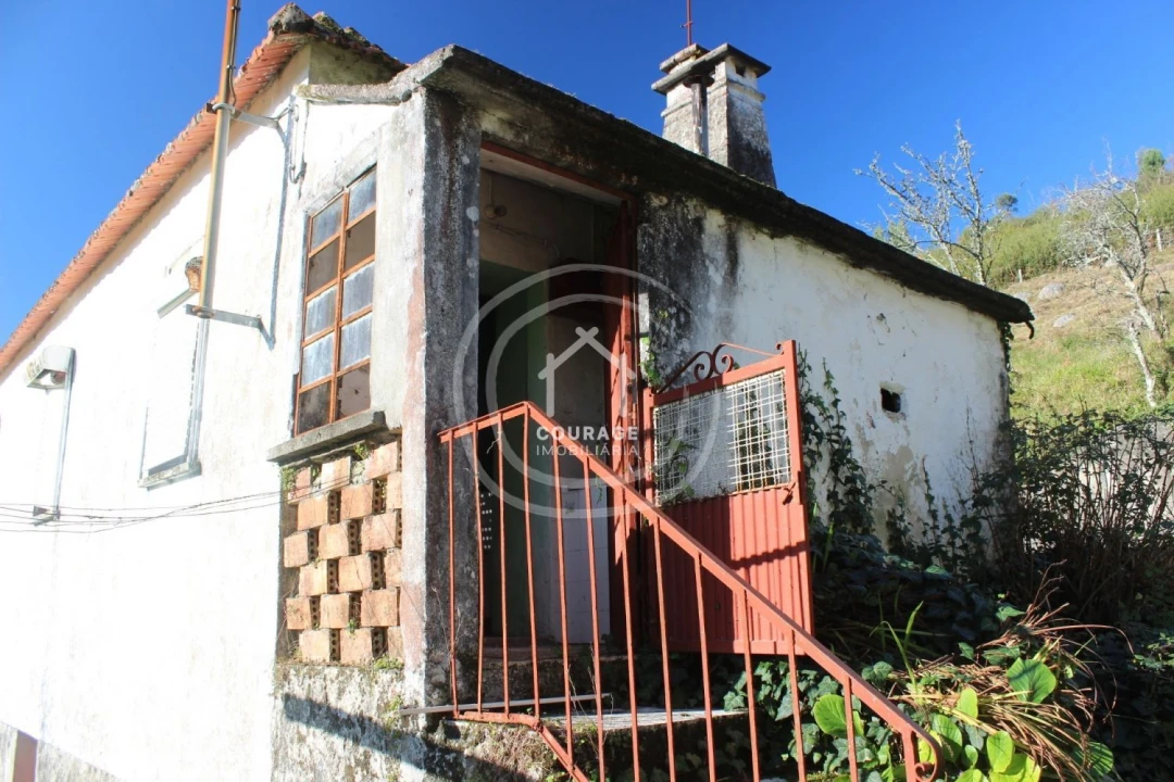 Moradia T3 para Venda em Insalde e Porreiras Foto 6
