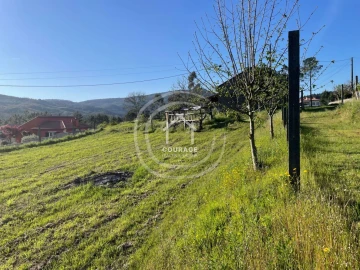 Terreno para Venda em Arcozelo