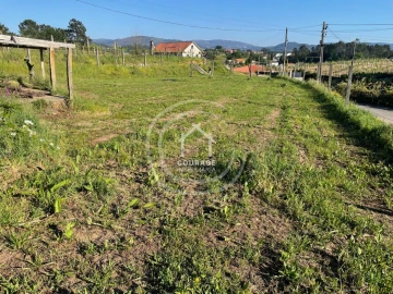 Terreno para Venda em Arcozelo